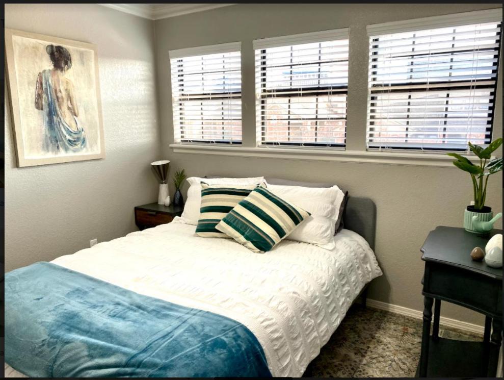 Private Bedroom Suite - Communal House Near Integris โอคลาโฮมาซิตี้ ภายนอก รูปภาพ