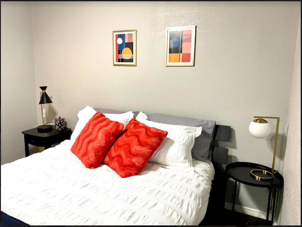 Private Bedroom Suite - Communal House Near Integris โอคลาโฮมาซิตี้ ภายนอก รูปภาพ