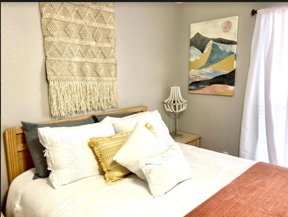 Private Bedroom Suite - Communal House Near Integris โอคลาโฮมาซิตี้ ภายนอก รูปภาพ
